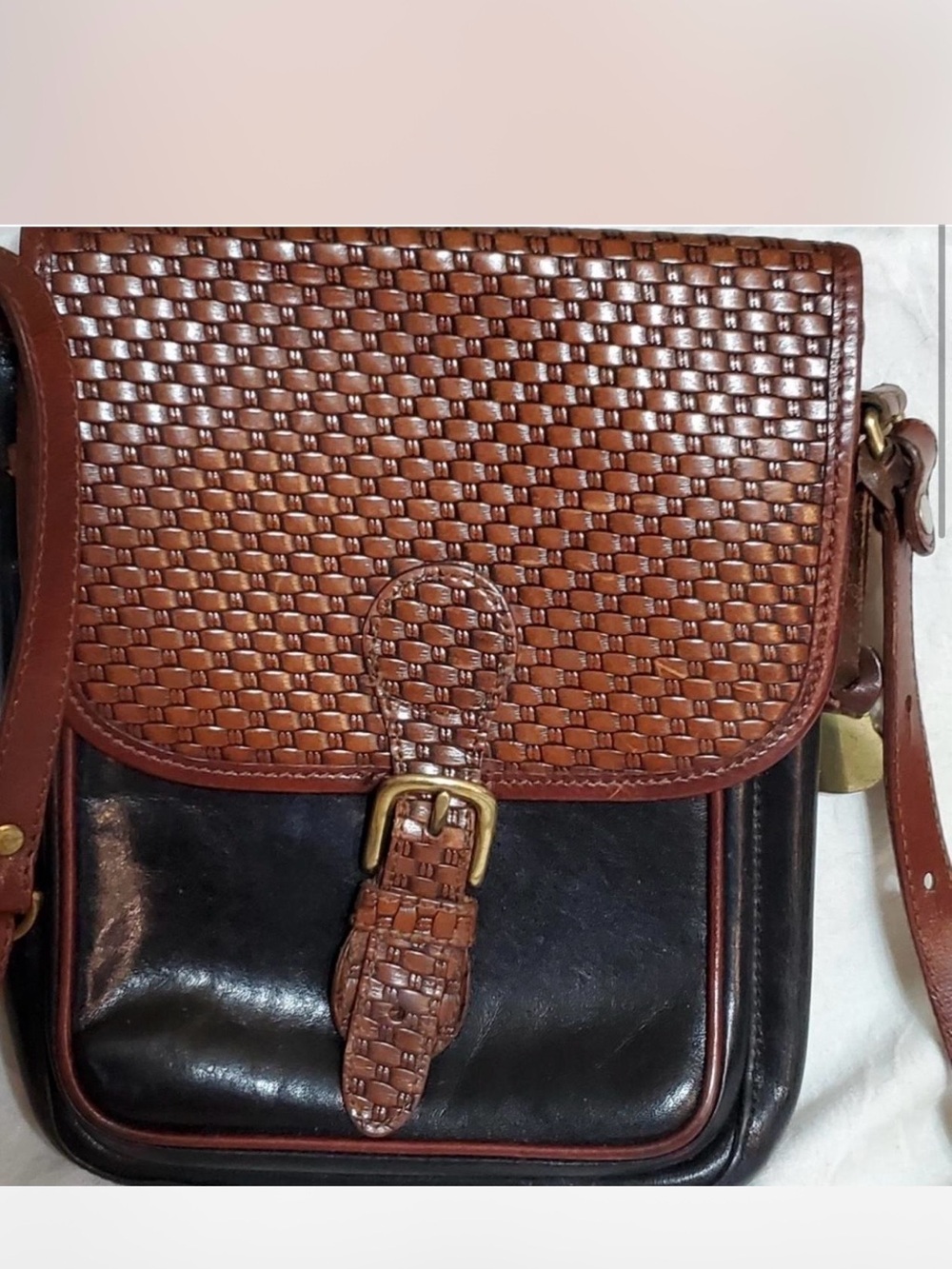 Brahmin Brown Woven Leather Crossbody vintage $200 value will selli for $75